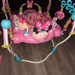 Pink  jumper (Minnie mouse )