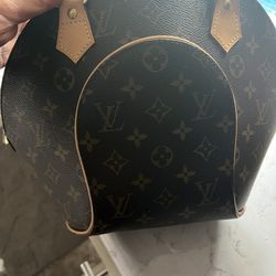 Authentic Louis Vuitton Handbag 