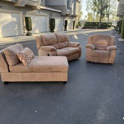 Living Room Sofa Set Chaise Lounge- Need Gone Tonight!