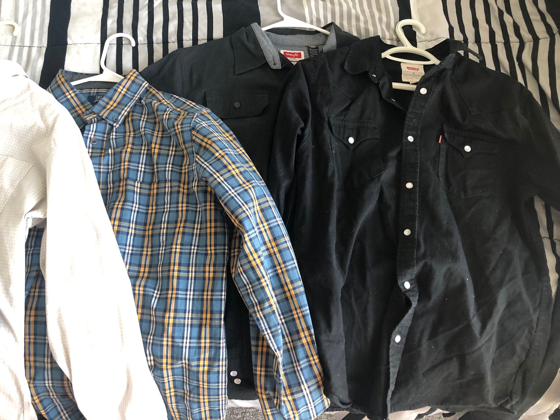 5 men's shirts, size M, all for $20! like new!