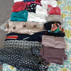 BUNDLE OF CLOTHES I NEED TO GET RID OF, SIZE MEDIUM, BRAND NAMES, AND COACH PURSE  ALL FOR $40