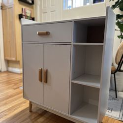 Floor Display Cabinet, Free Standing Storage Cabinet with 1 Drawer 2 Doors 3 Shelves & 4 Oak Leg 