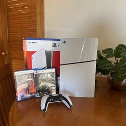 PlayStation 5 Slim With Games 