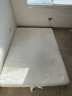 Queen Memory Foam Mattress 
