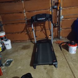 Excellent - Treadmill Pro-Form Crosswalk 