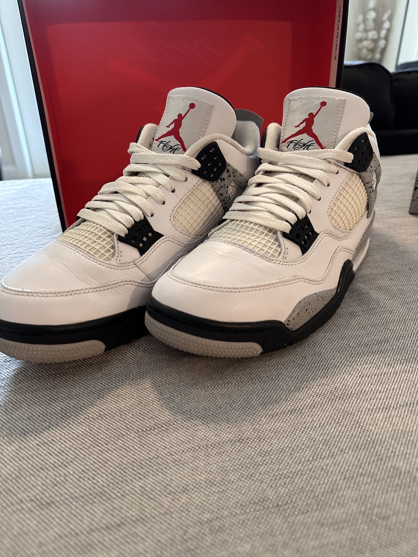 Air Jordan 4 Cement