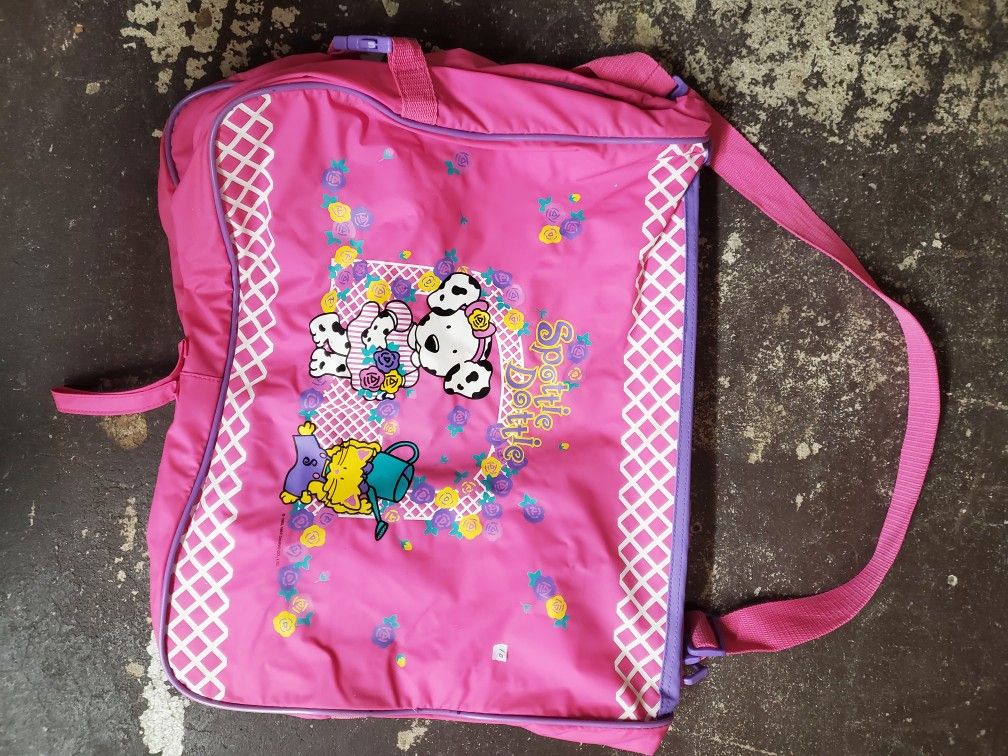 Girls Carrying Case