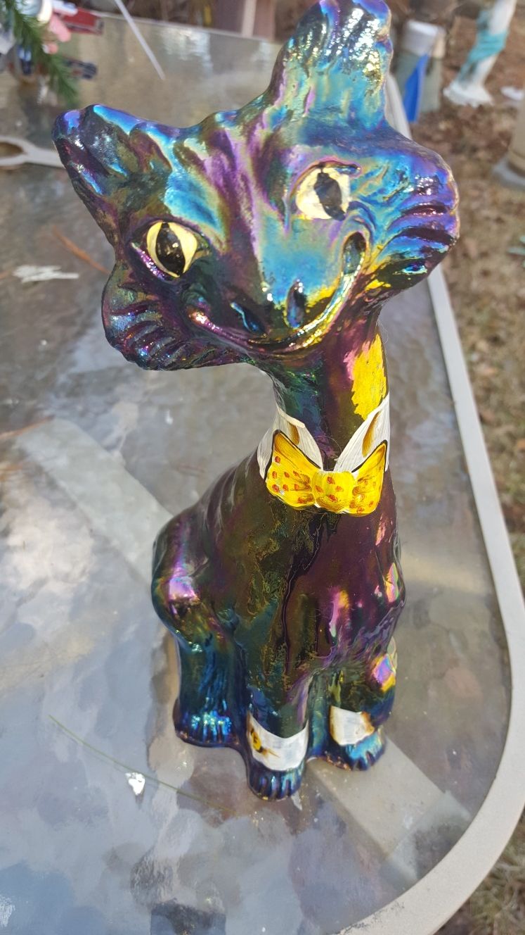 ANTIQUE fenton Cat