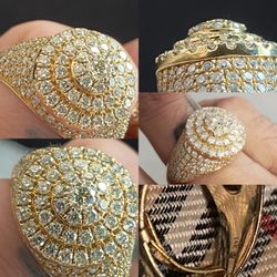 14k Vs clarity Diamond Ring . 