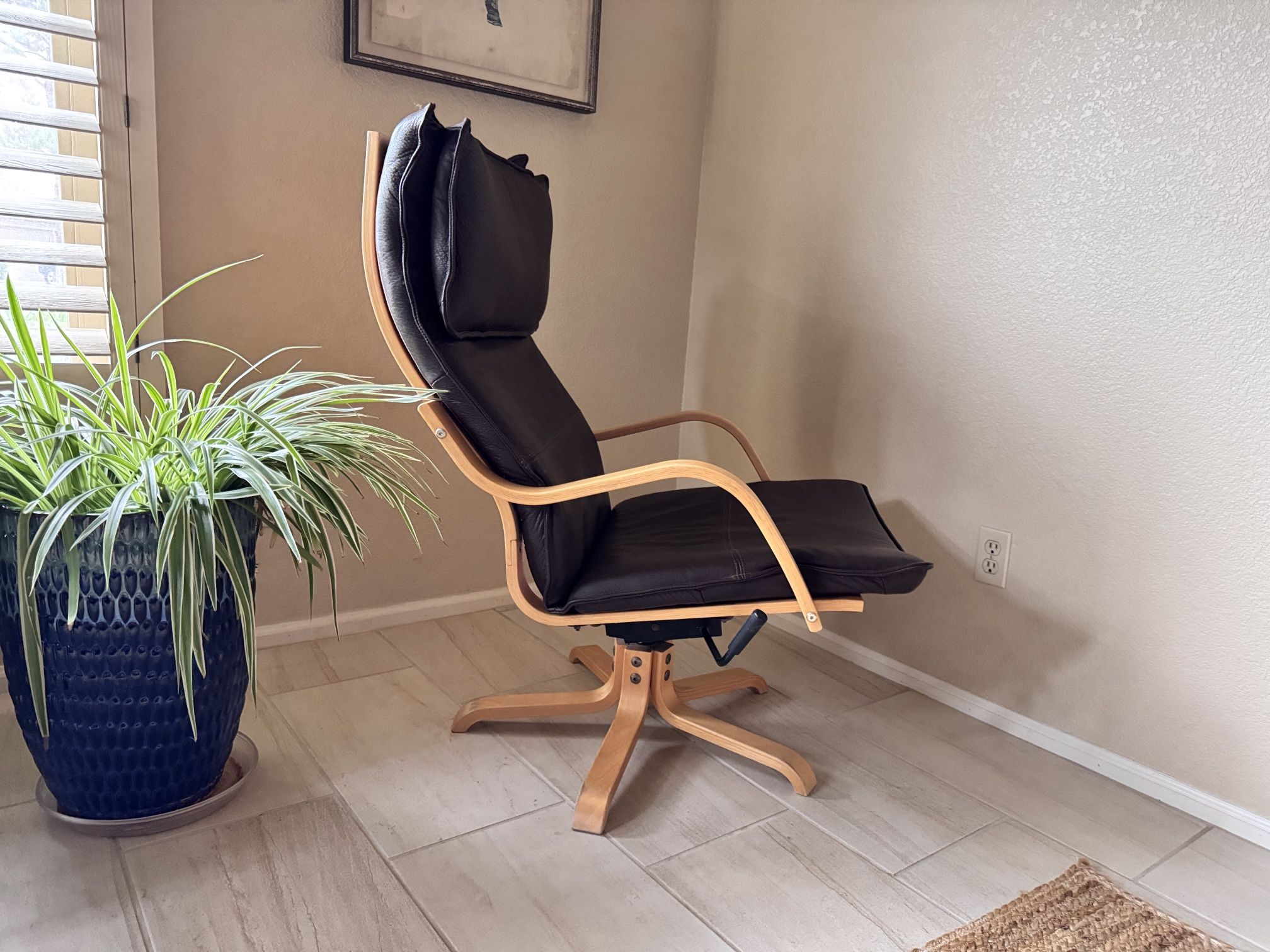 Vintage 2001 IKEA Poäng Swivel Lounge Chair by Noboru Nakamura – Brown Leather, Bentwood Frame