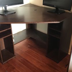Computer desk for sale