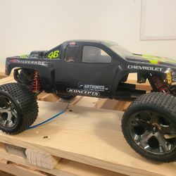 Traxxas RC Truck 