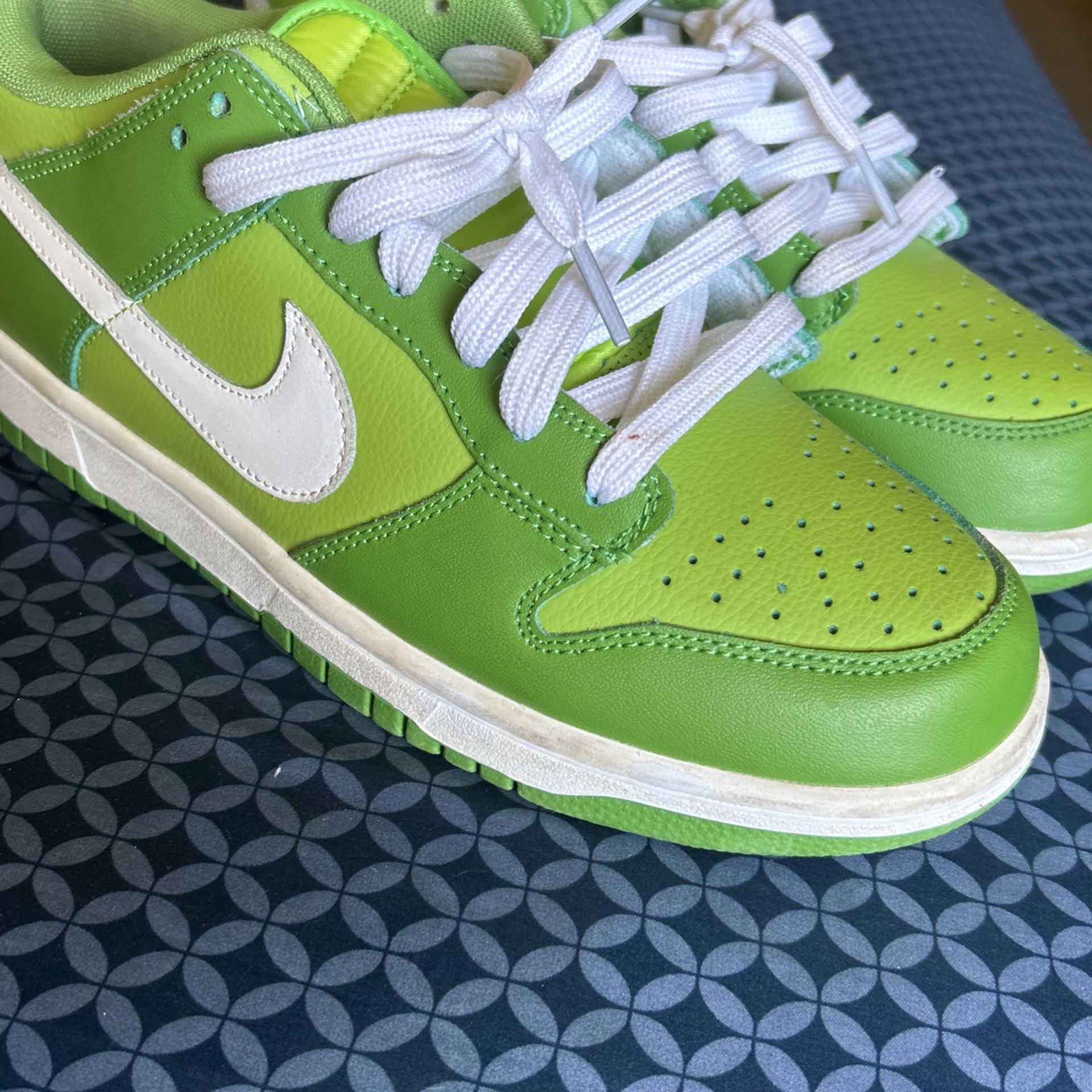 Chlorophyll Nike Dunks (give me An Offer)