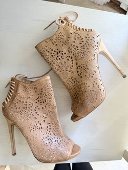 Steve Madden Nude Tan Peep Toe Bootie Heel Boho High Heels Leather Woman’s Size 8