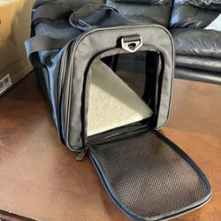 New or Like New Pet Carrier Black