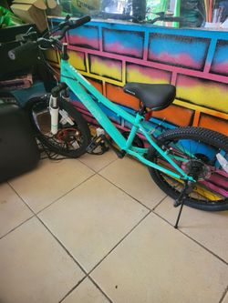 Avasta 20in youth Bicycle