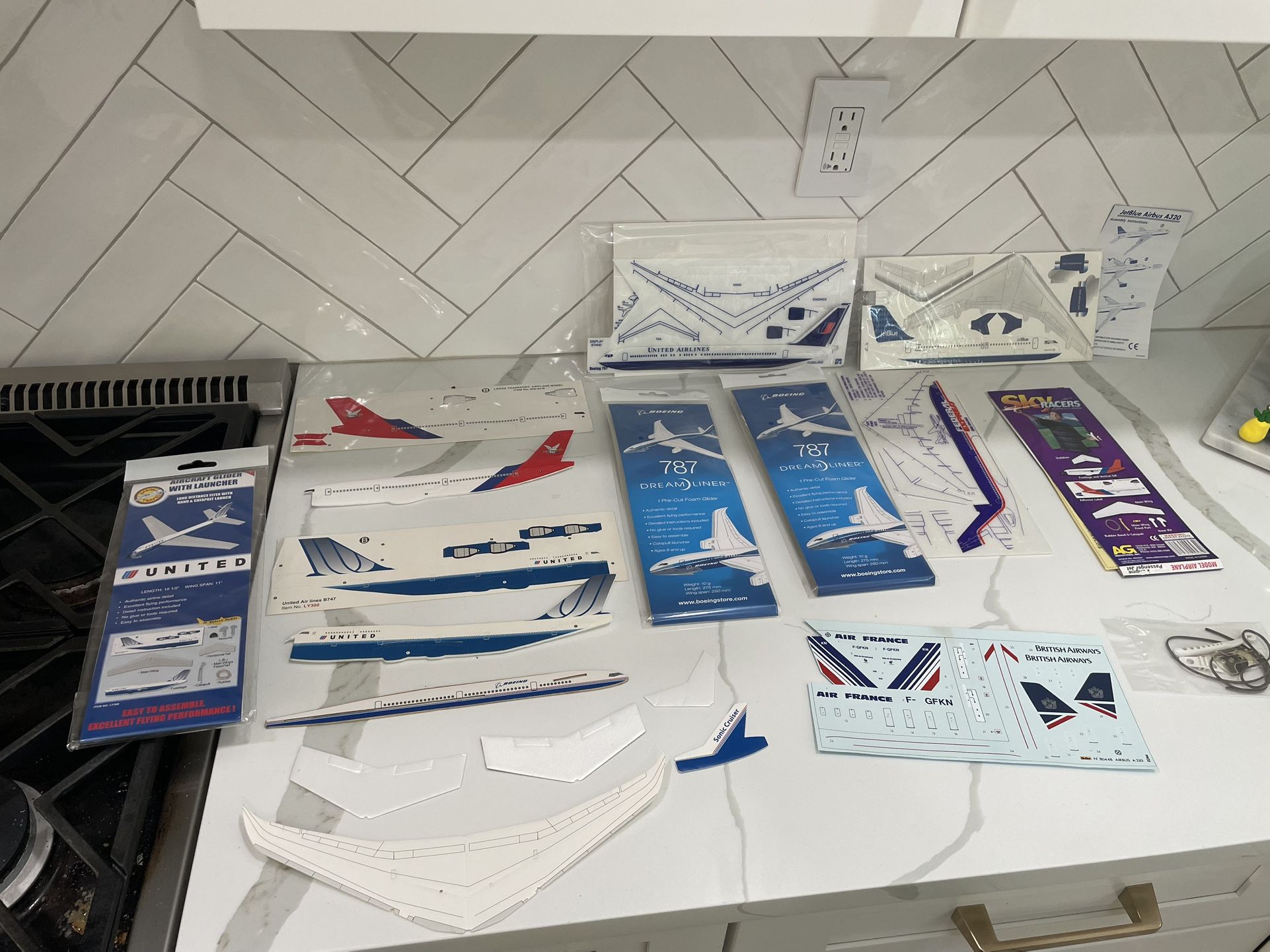 6 Airplane Foam Models Some With Launchers