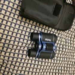 Vivitar Binoculars