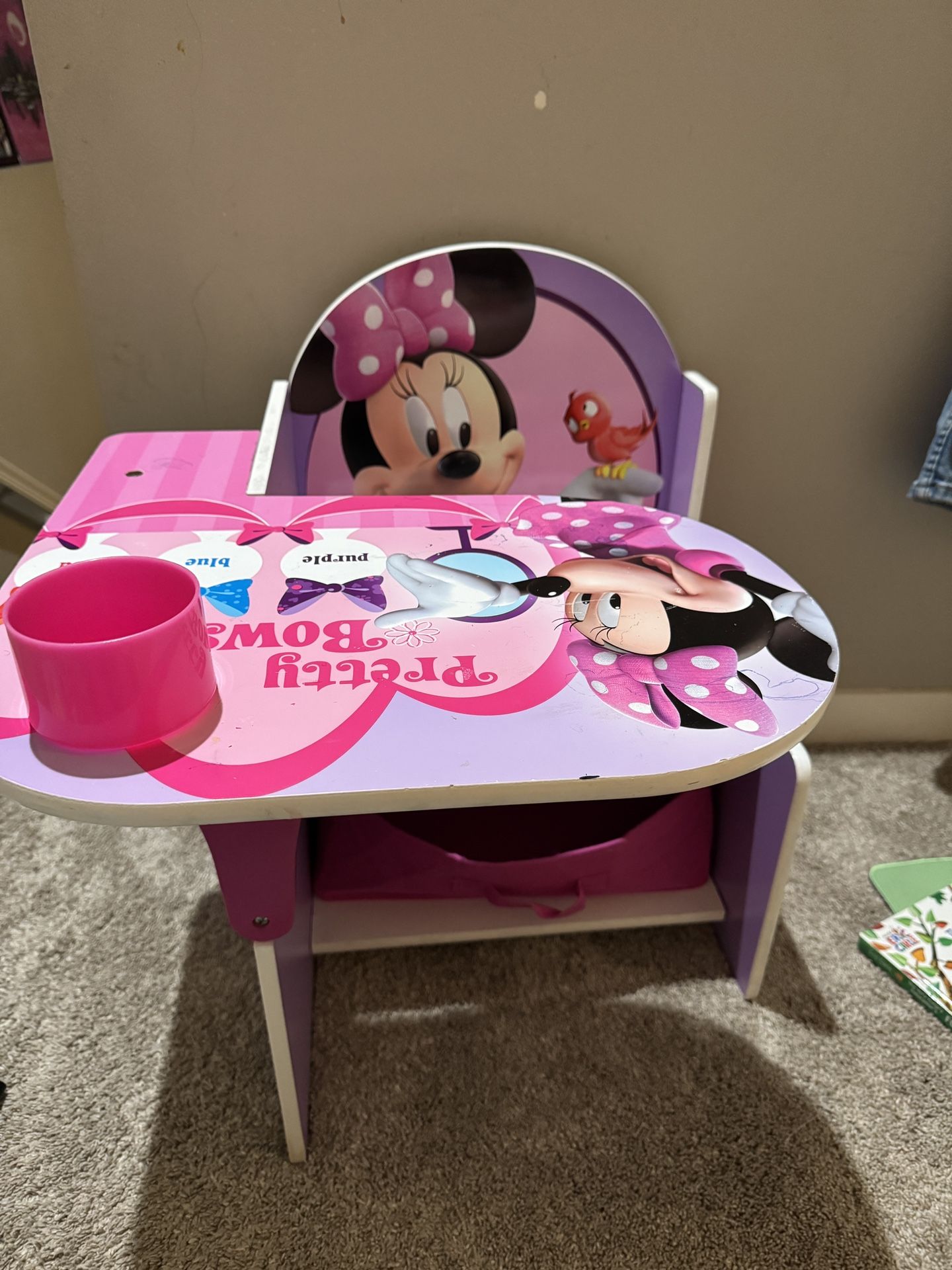 Minnie Mouse Kids Desk with Storage