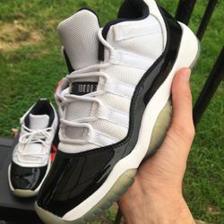 Jordan 11s Sz6