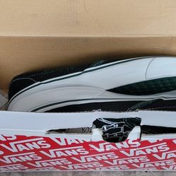 NIB Van's Size 10 Mens