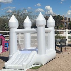 Small White Bounce House 