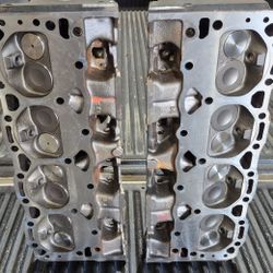 Chevy GMC TBI SBC 350 Rebuilt 1988-95 OE 193 Cast Iron Heads  1(contact info removed)