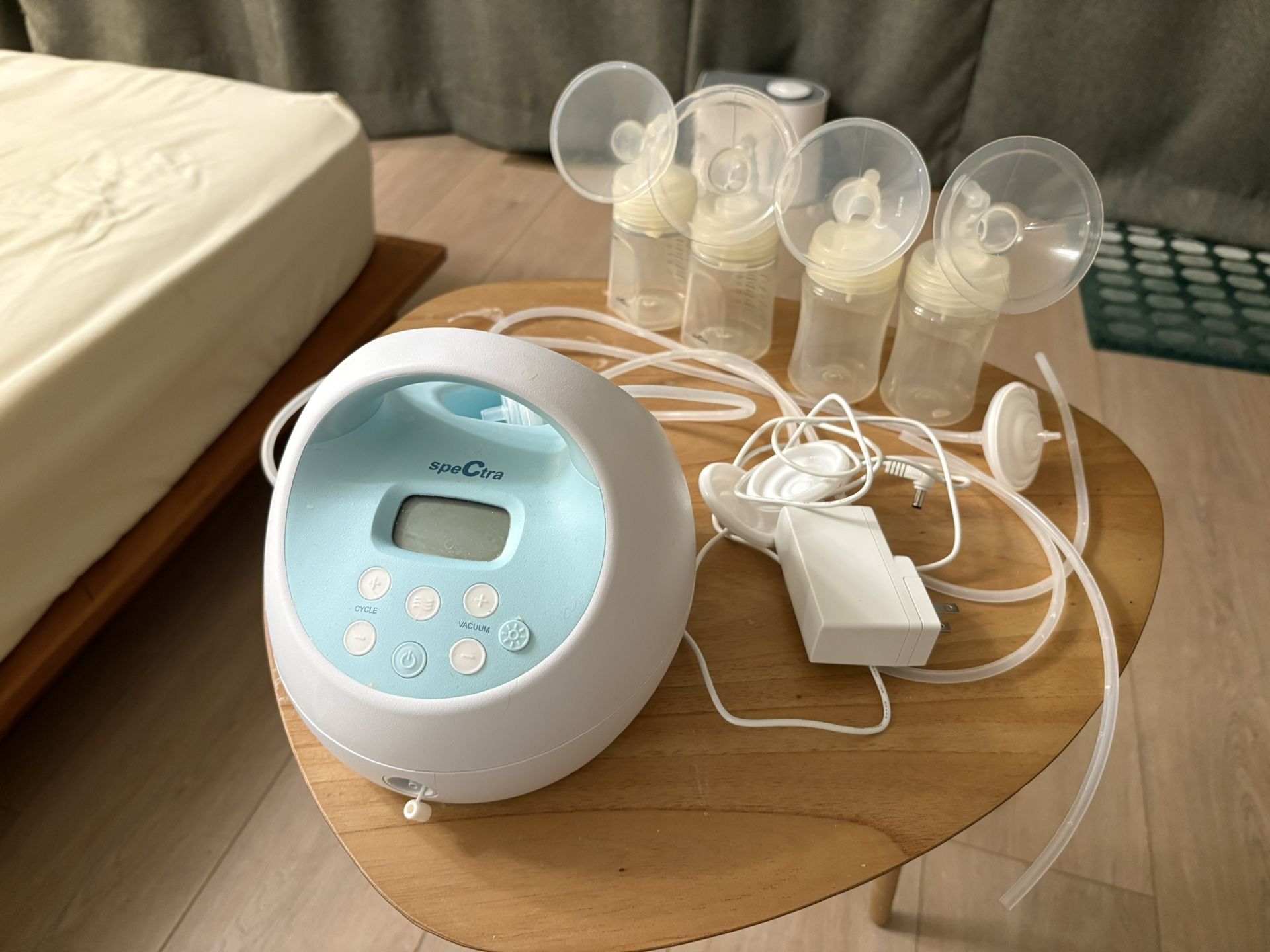 Rechargeable spectra S1 Plus Breast Pump With Storage Bag