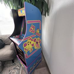 Ms. PAC Man Arcade Game 