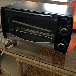 Cooks toaster oven