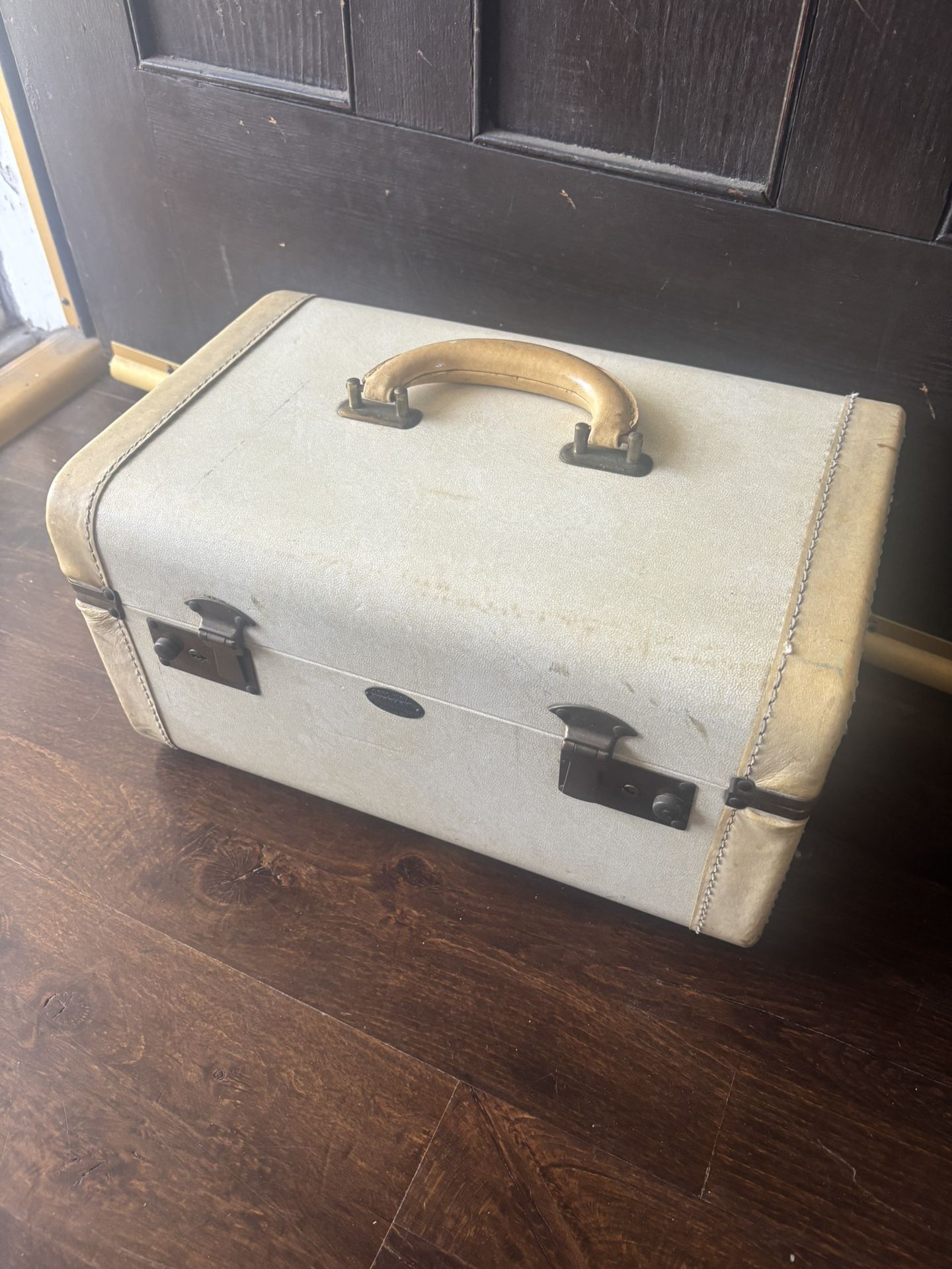 Vintage Make Up Case $25
