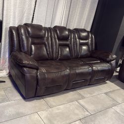🔥 FOR SALE: Premium Reclining Leather Theater Seating – Like New! 🔥 