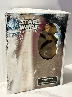 Star Wars Queen Amidala 1999 Portrait Edition Black Travel Gown Doll Episode 1