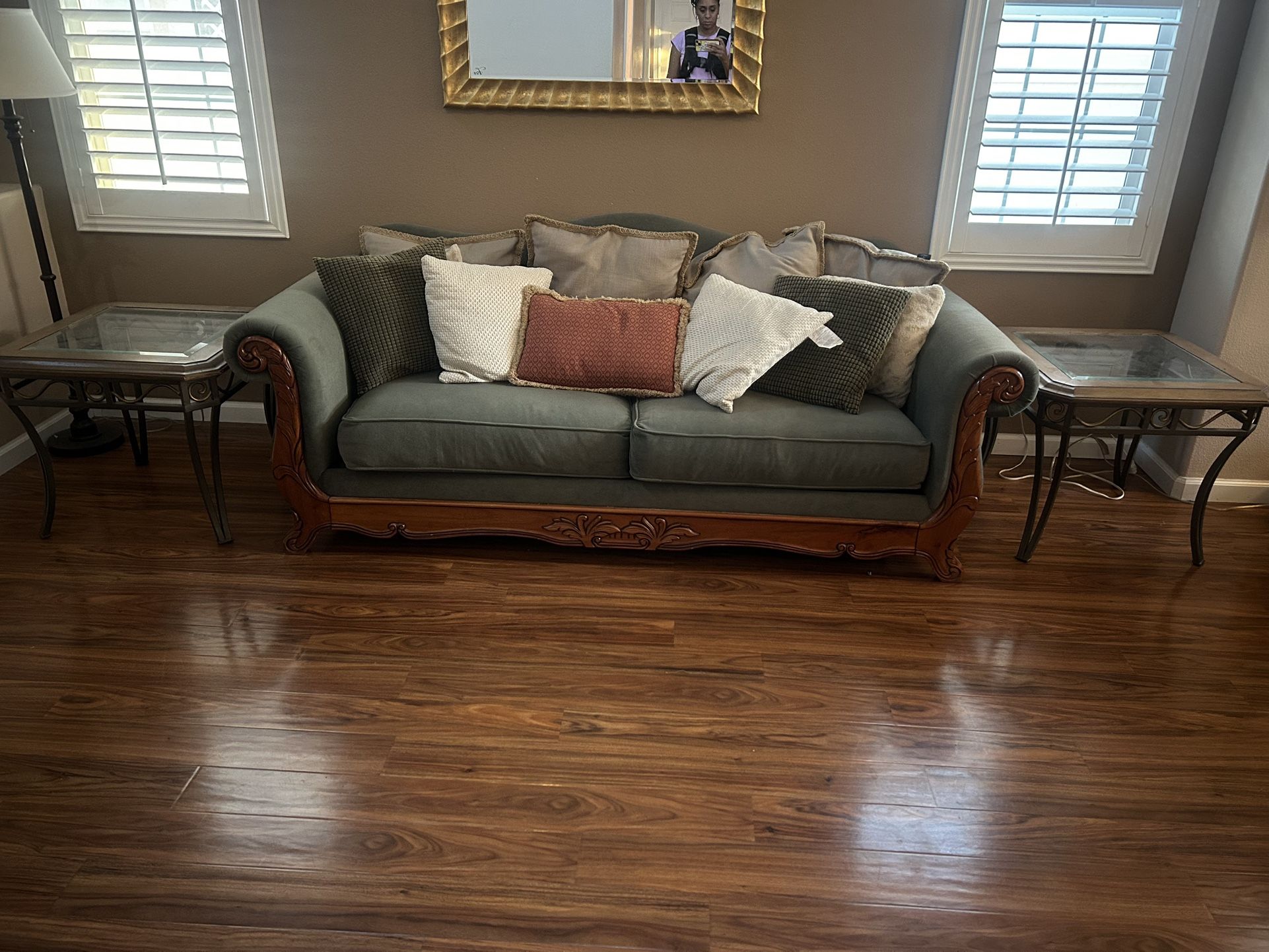 Like New Couch & End Tables