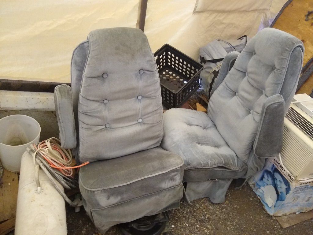 FREE van seats captains chairs Available!!