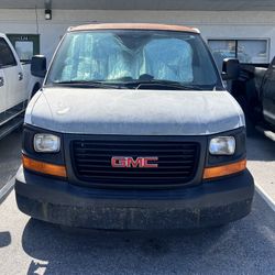 2008 GMC Savana-Van