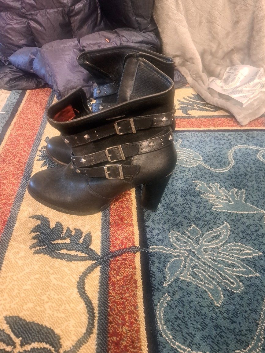 Harley Women's Boots 2 Inch Heels. Size 10