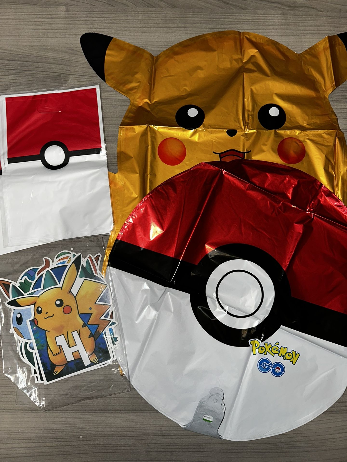 Pokémon Happy Birthday Supplies New Pikachu