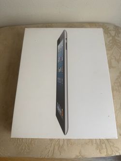 RARE Vintage iPad 4th Gen (iOS 6.0.1) w/ Box