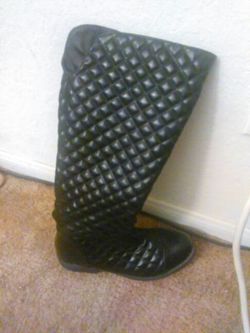 Like Rain boots size 10