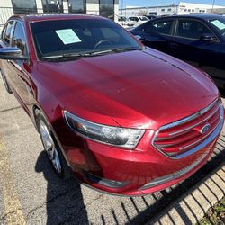 2016 Ford Taurus