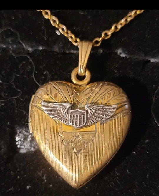 VINTAGE HEART LOCKET NECKLACE FRM NAVY AVIATION