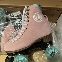 Brand New In Box Roller Skates Size 5 Women