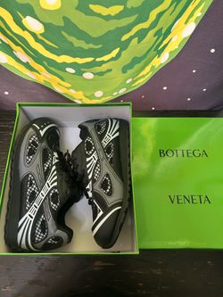 Black bottegas