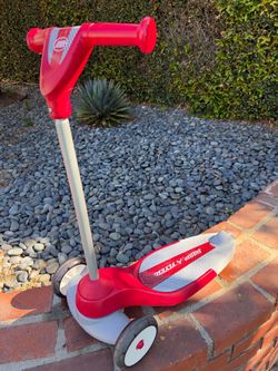 Kids Radio Flyer Scooter + Tricycle