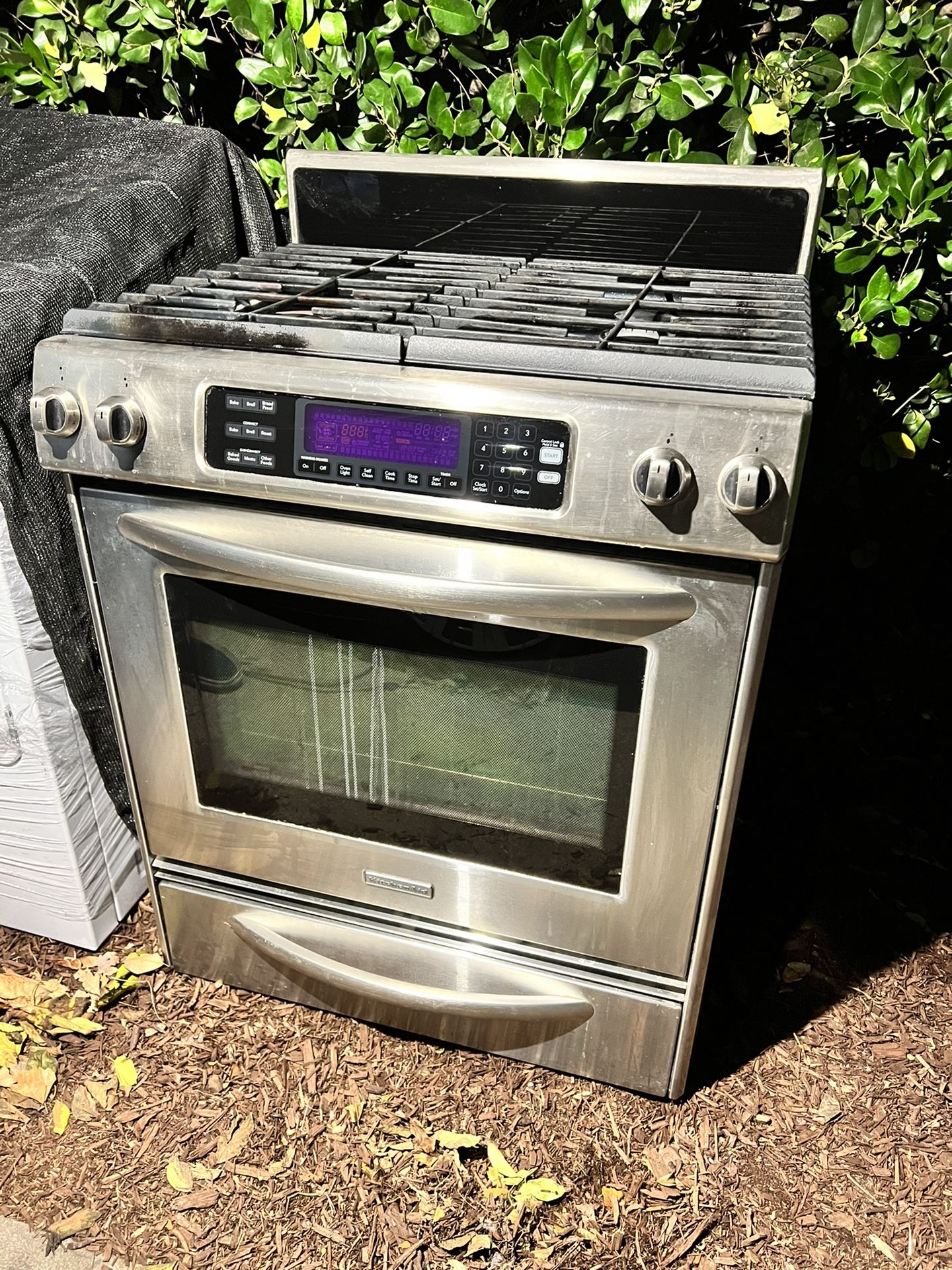 Kitchenaid Gas Stove - (PLEASE READ, HAS ISSUES )