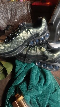Nike Air Max  9.5 Hunter green