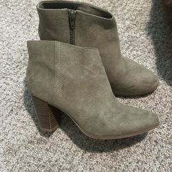 High heel booties
