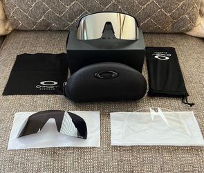 Oakley Sutro lite