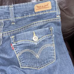 Women’s Jeans 8 - 12 